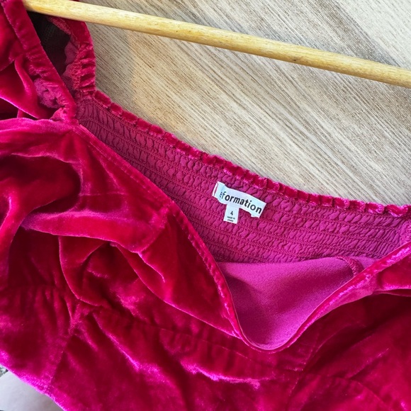 Reformation Luka Velvet Puff Sleeve Top in Women’s Small - Picture 6 of 6